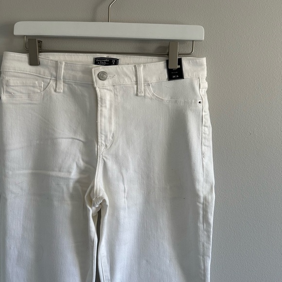 Abercrombie & Fitch White Mid Rise Boot Denim Jeans Size 29 8L NWT - Picture 2 of 4